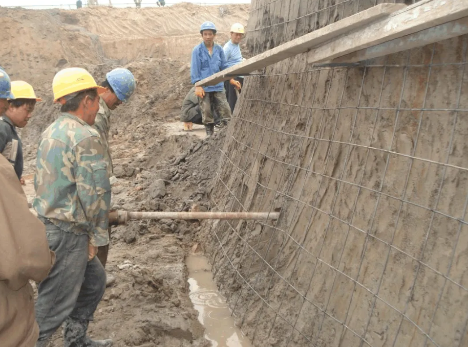 秦皇岛常见基坑支护开挖事故的原因分析与处理方法